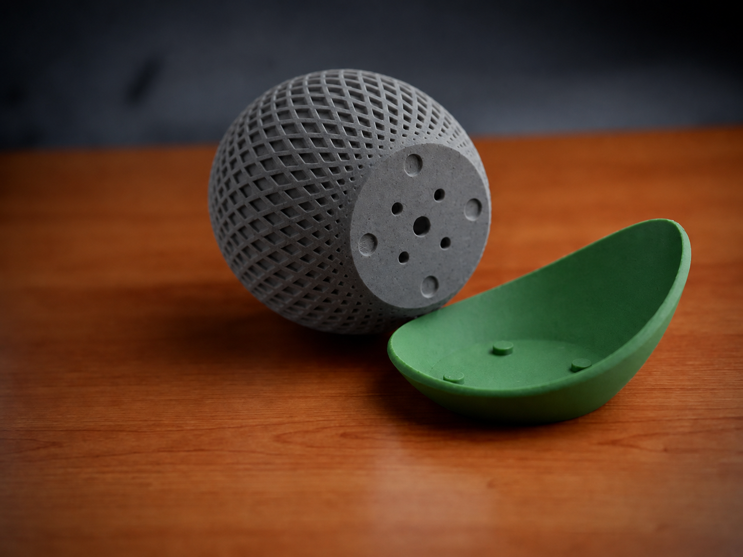 3D Baskı Küre Saksı - Kafes Dokulu İki Parçalı Dekoratif Saksı - Gri-Yeşil