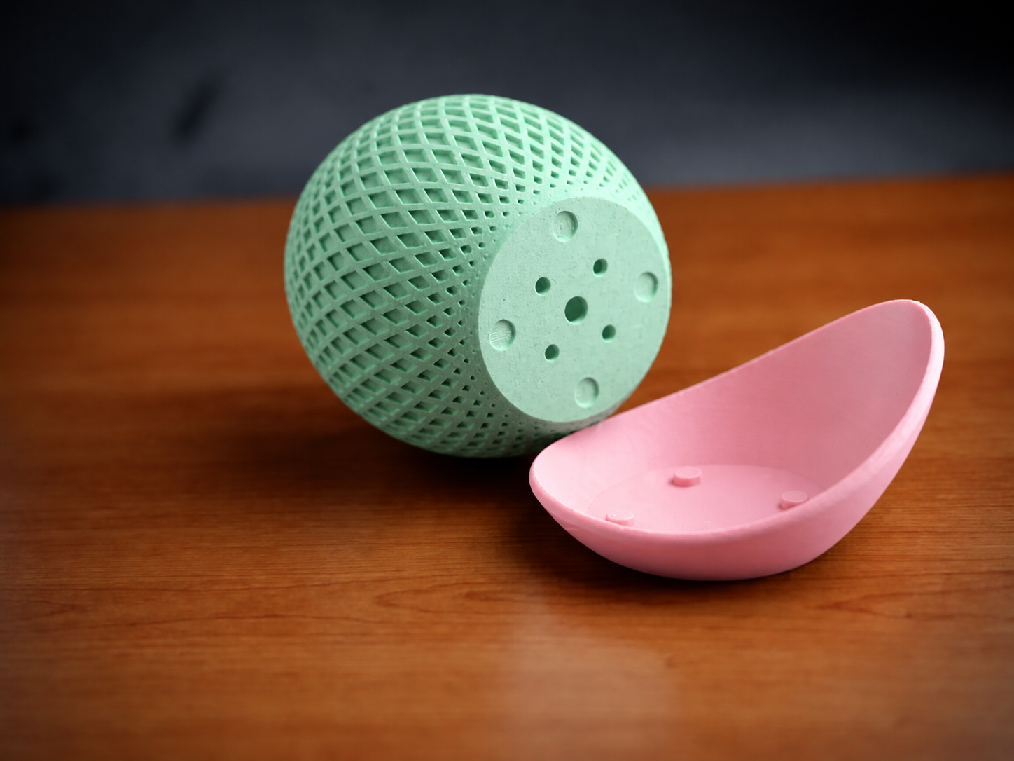 3D Baskı Küre Saksı - Kafes Dokulu İki Parçalı Dekoratif Saksı - Mint-Pembe