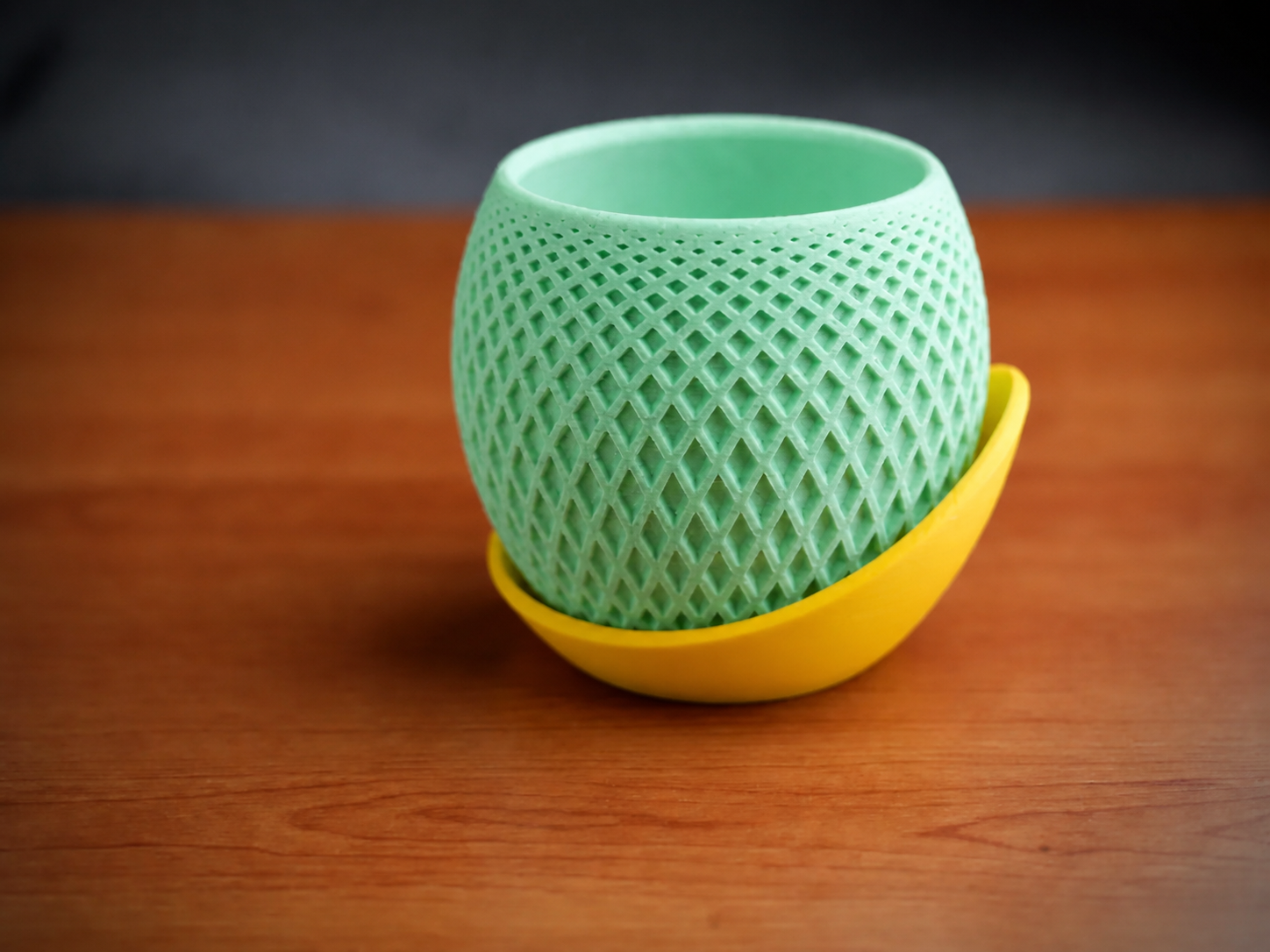 3D Baskı Küre Saksı - Kafes Dokulu İki Parçalı Dekoratif Saksı - Mint-Sarı