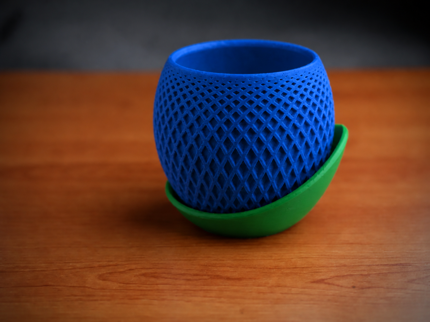 3D Baskı Küre Saksı - Kafes Dokulu İki Parçalı Dekoratif Saksı - Mavi-Yeşil