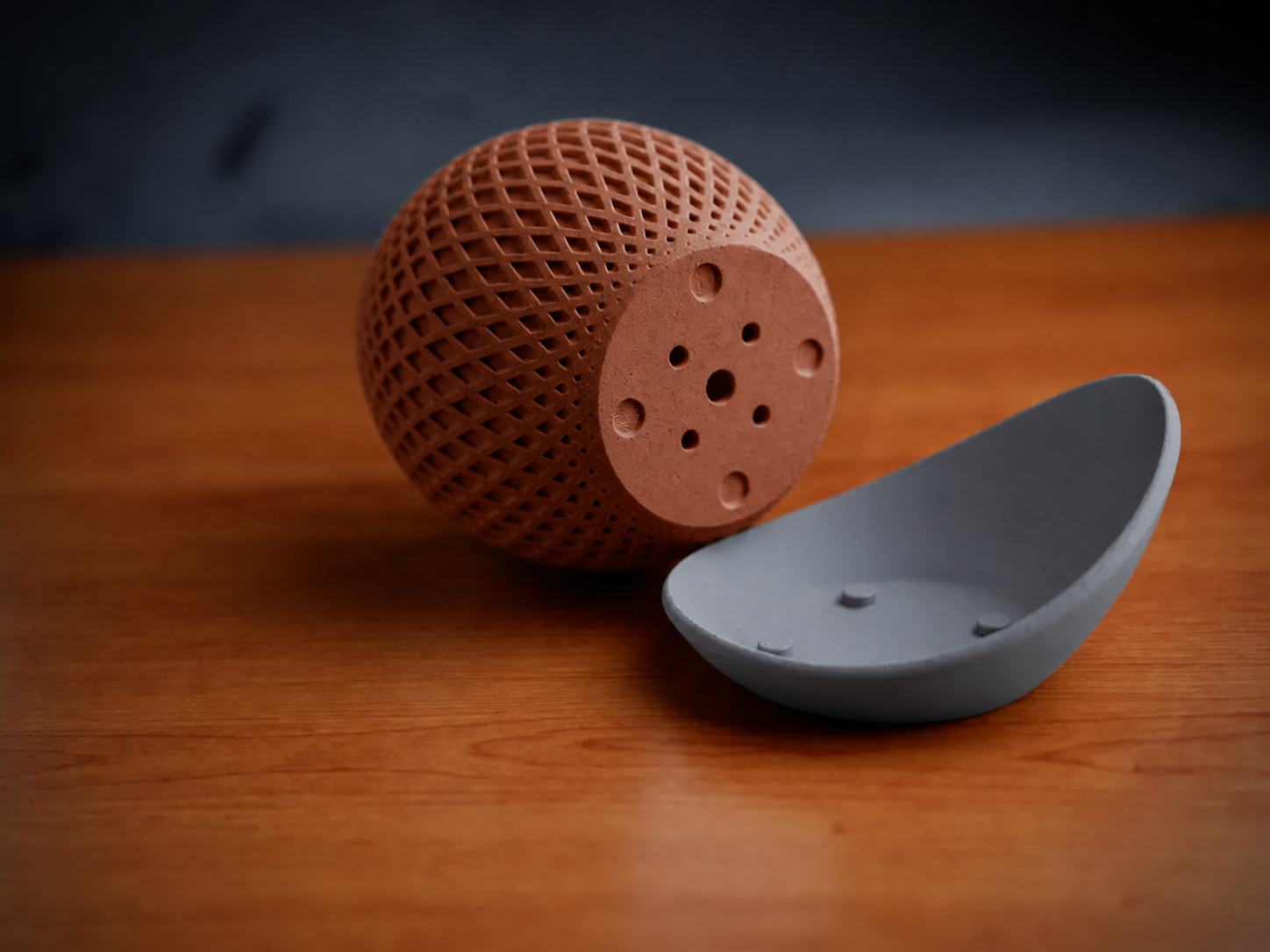 3D Baskı Küre Saksı - Kafes Dokulu İki Parçalı Dekoratif Saksı - Kahverengi-Gri
