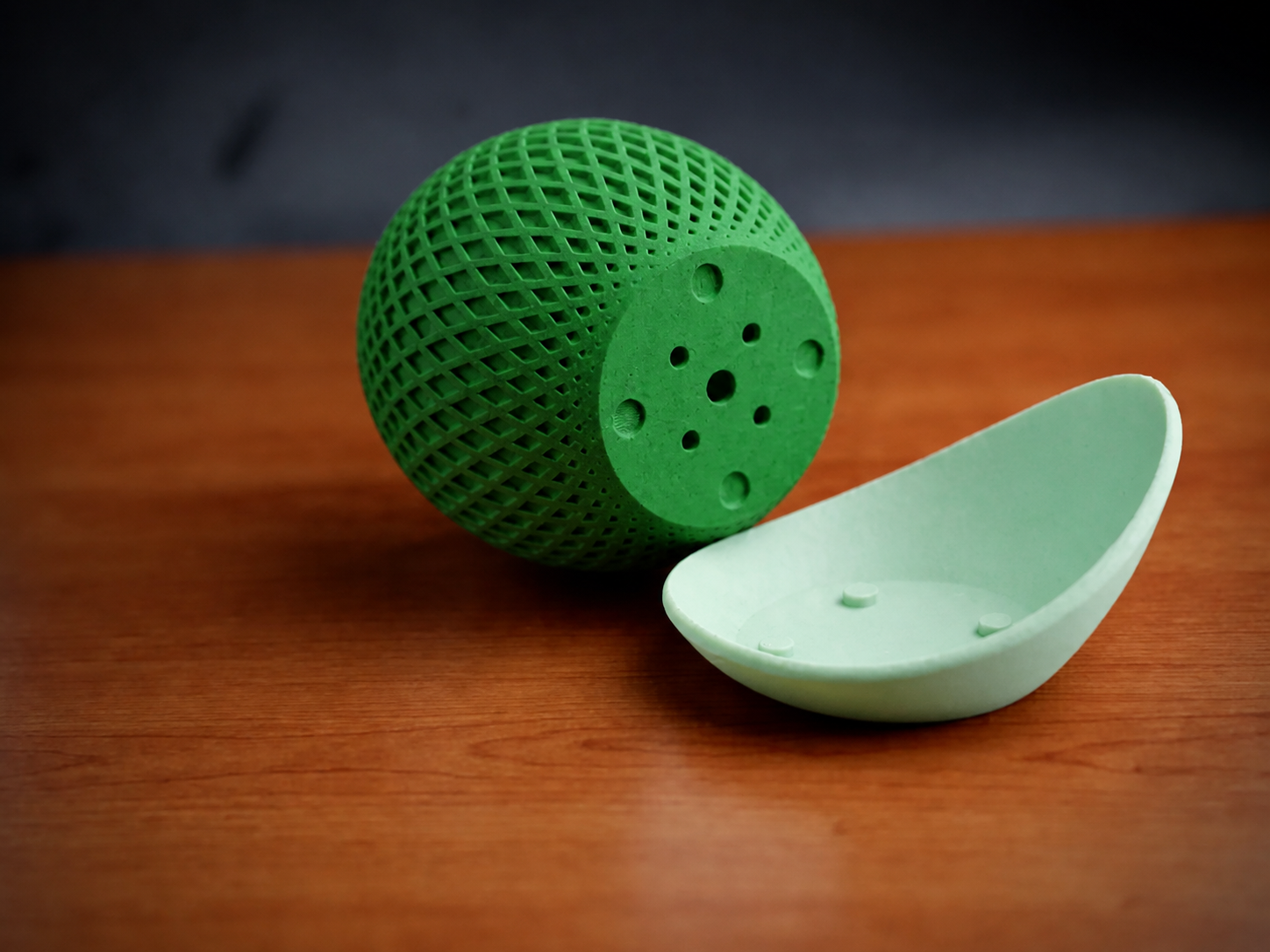 3D Baskı Küre Saksı - Kafes Dokulu İki Parçalı Dekoratif Saksı - Yeşil-Mint