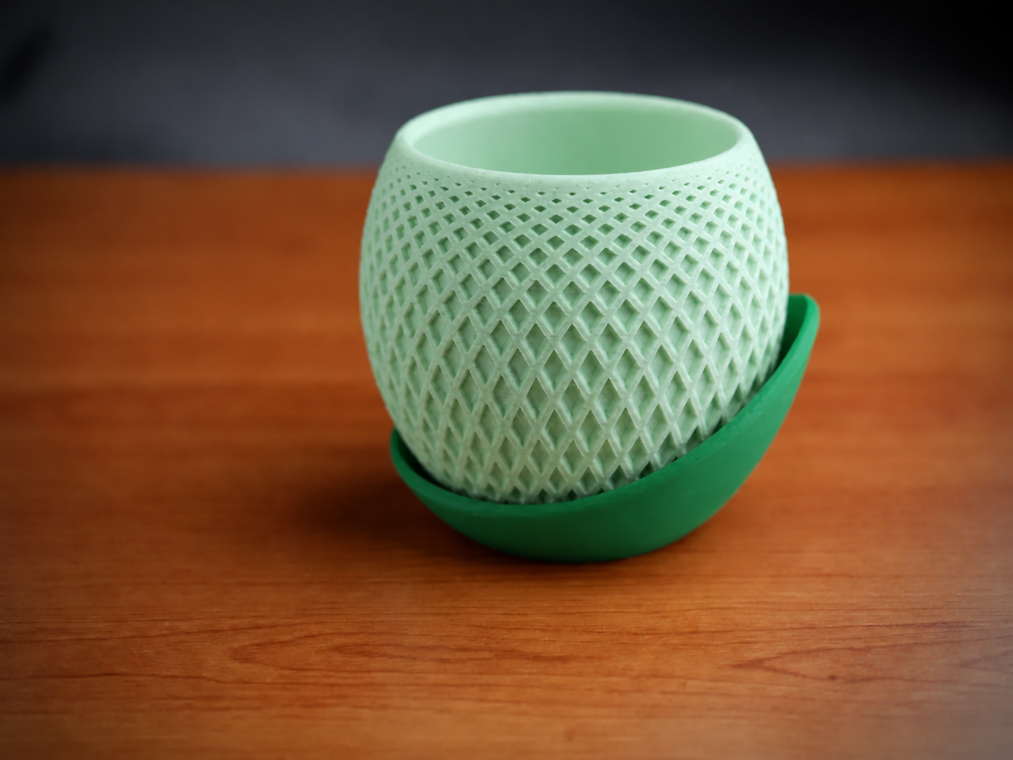 3D Baskı Küre Saksı - Kafes Dokulu İki Parçalı Dekoratif Saksı - Mint-Yeşil