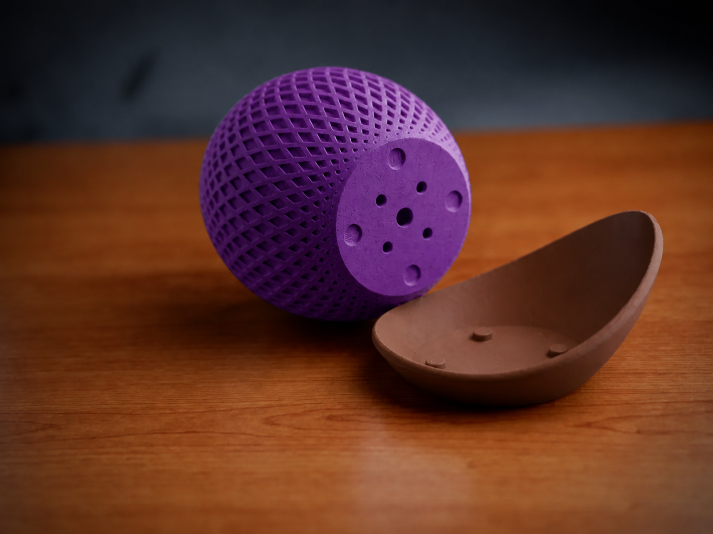 3D Baskı Küre Saksı - Kafes Dokulu İki Parçalı Dekoratif Saksı - Mor-Kahverengi