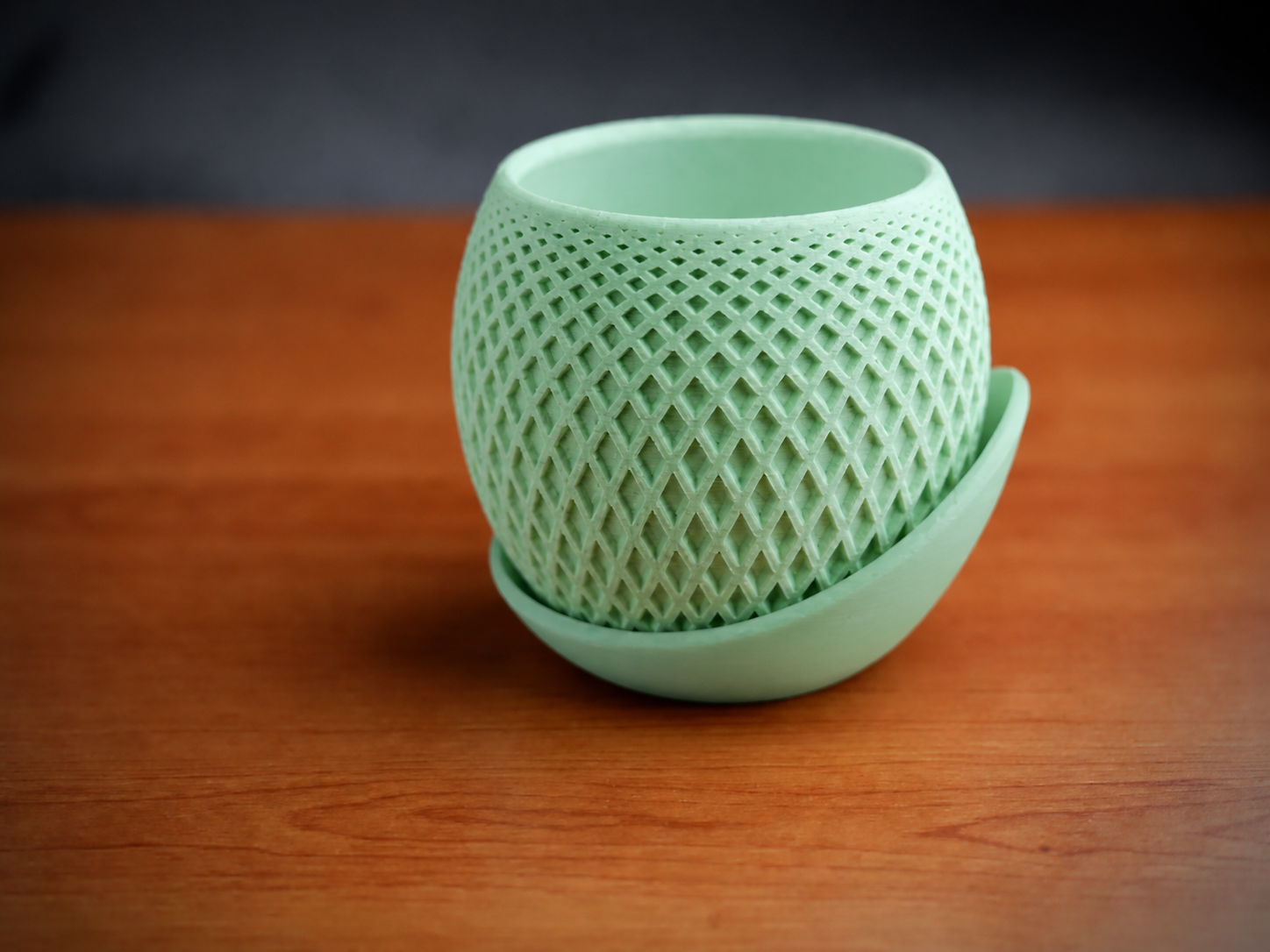 3D Baskı Küre Saksı - Kafes Dokulu İki Parçalı Dekoratif Saksı - Mint-Mint