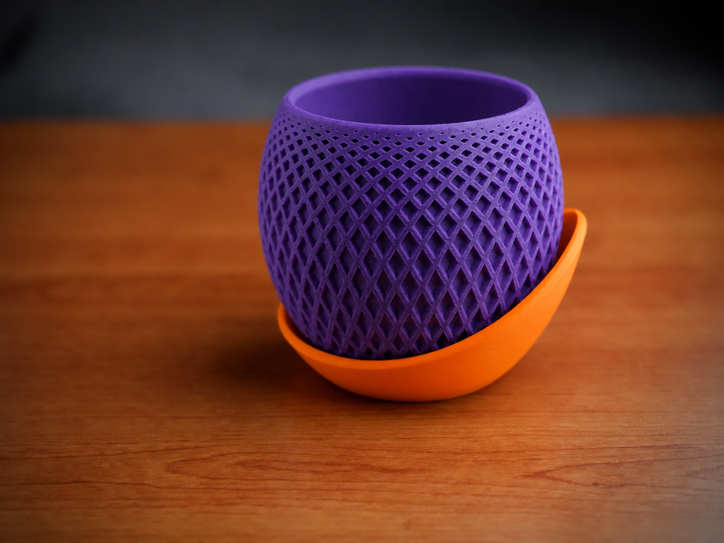 3D Baskı Küre Saksı - Kafes Dokulu İki Parçalı Dekoratif Saksı - Mor-Turuncu