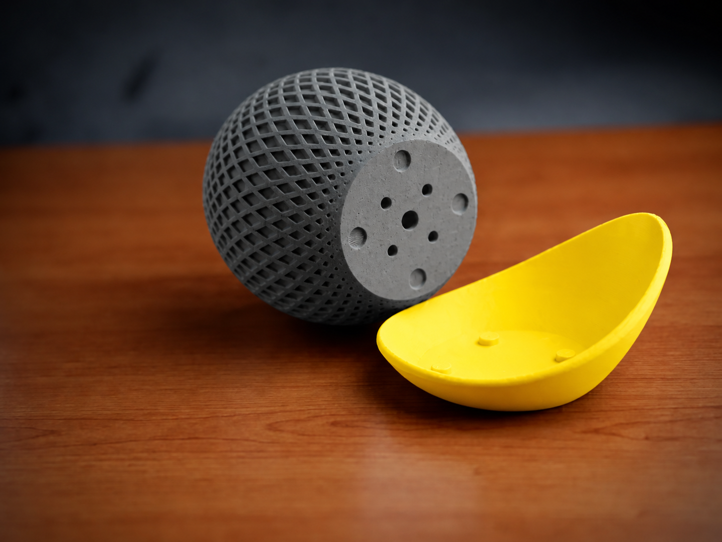 3D Baskı Küre Saksı - Kafes Dokulu İki Parçalı Dekoratif Saksı - Gri-Sarı