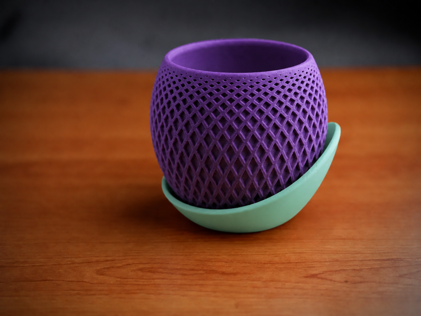 3D Baskı Küre Saksı - Kafes Dokulu İki Parçalı Dekoratif Saksı - Mor-Mint