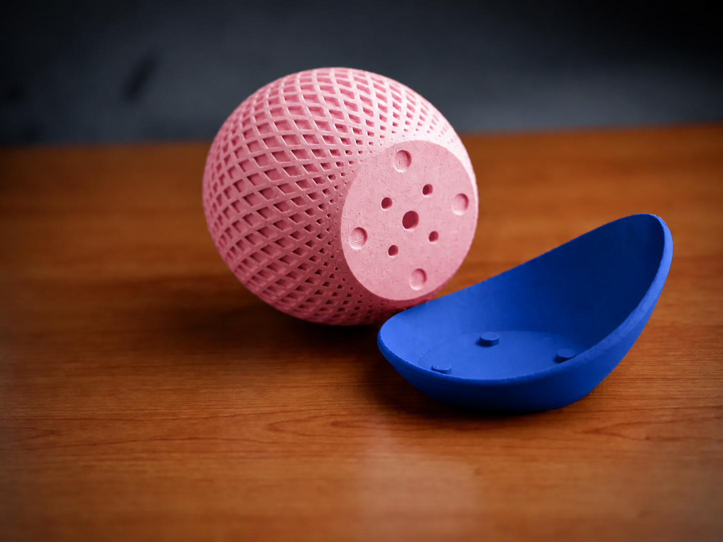 3D Baskı Küre Saksı - Kafes Dokulu İki Parçalı Dekoratif Saksı - Pembe-Mavi