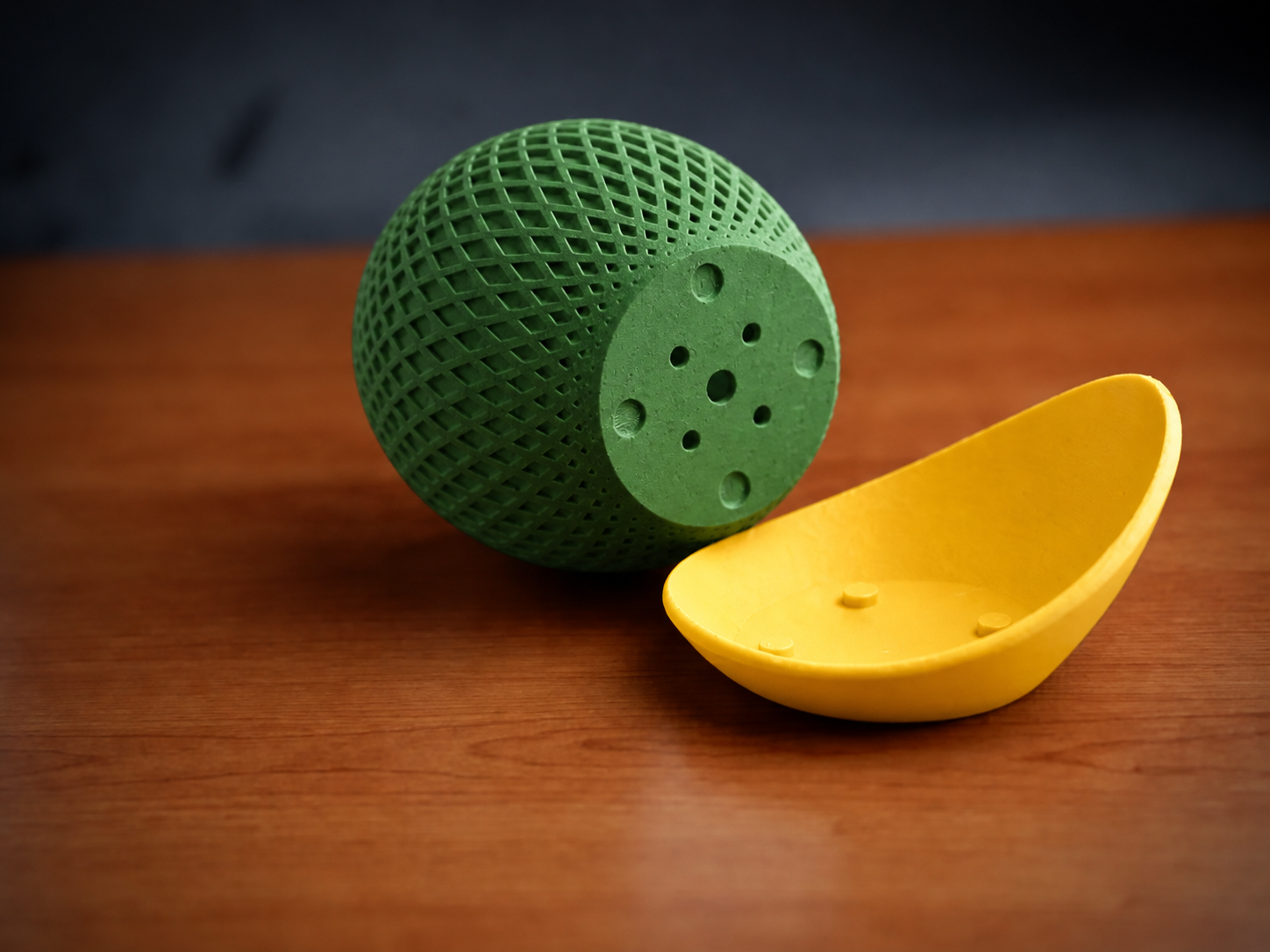 3D Baskı Küre Saksı - Kafes Dokulu İki Parçalı Dekoratif Saksı - Yeşil-Sarı