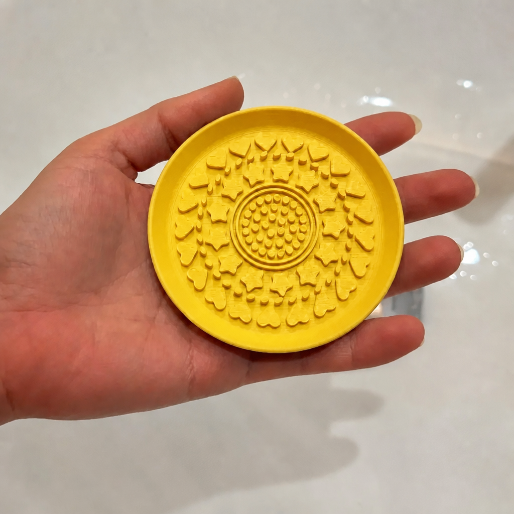 3D Baskı Makyaj Fırçası Temizleme Pedi - Desenli Aparat-Sarı