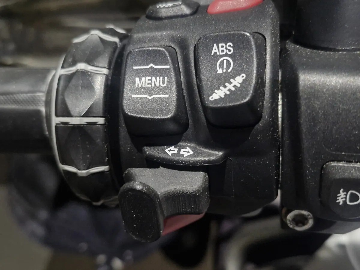 3D Baskı Motosiklet Sinyal Düğmesi Yedek Parça Gidon Sinyal Butonu Uzatma Başlığı Siyah