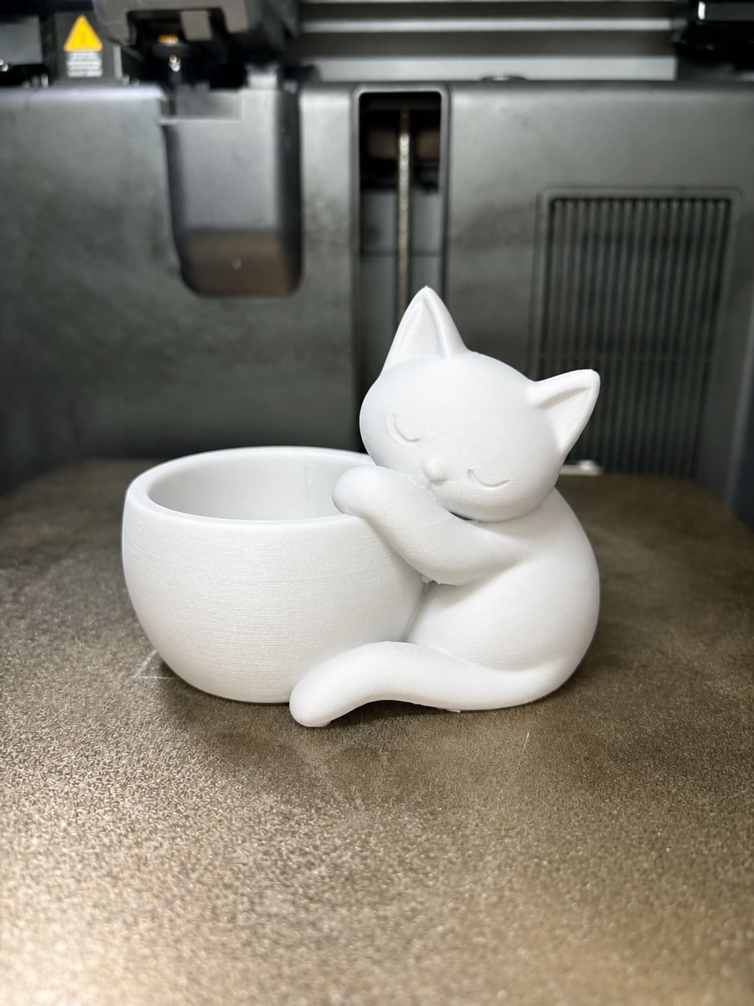 3D Baskı Sarılan Kedi Saksı - Sevimli Dekoratif Saksı - Beyaz