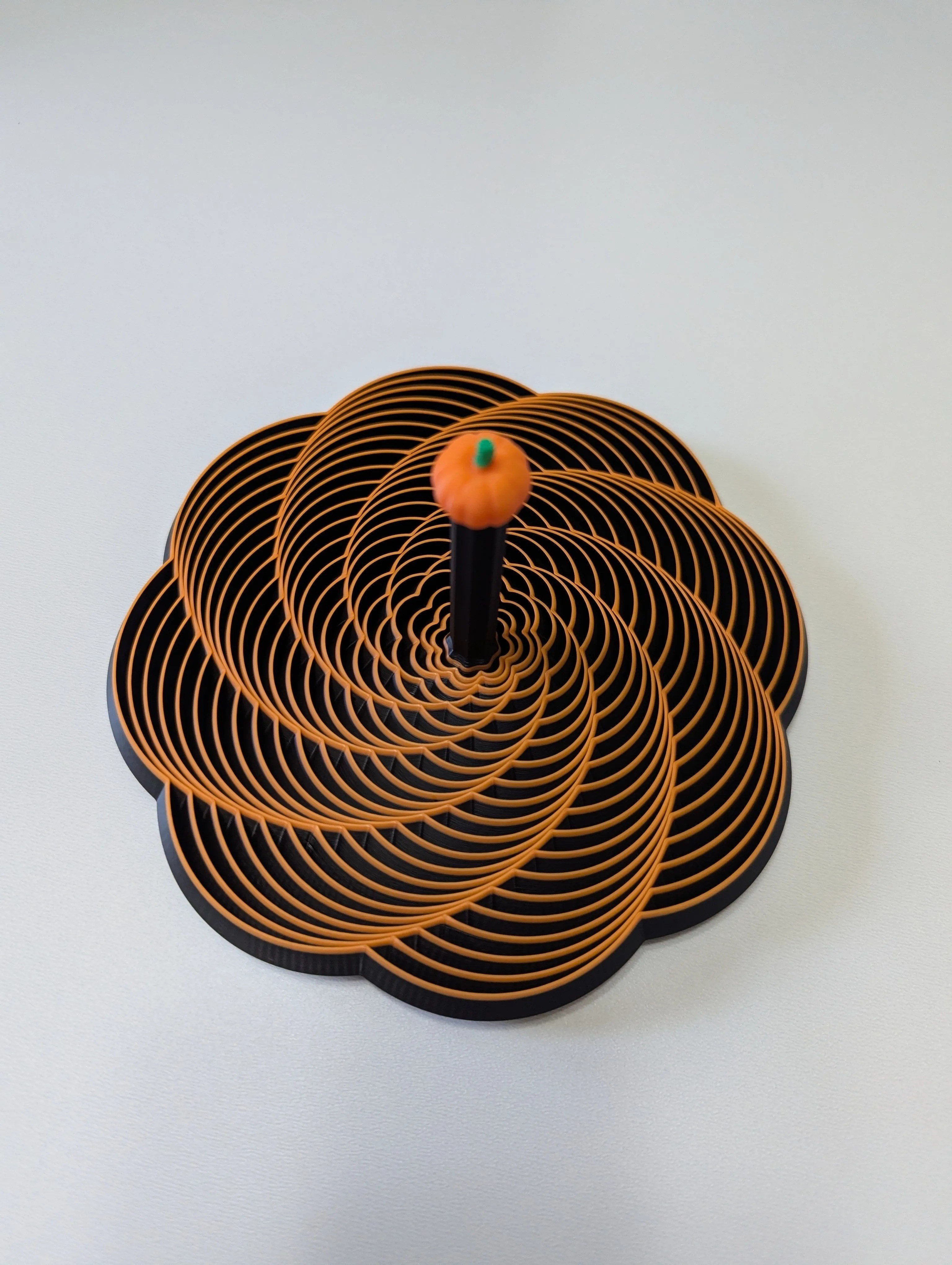 3D Baskı Spiral Halkalı Balkabağı Dekoratif Obje Dönen Kinetik Masa Aksesuarı Sonbahar Turuncu Siyah