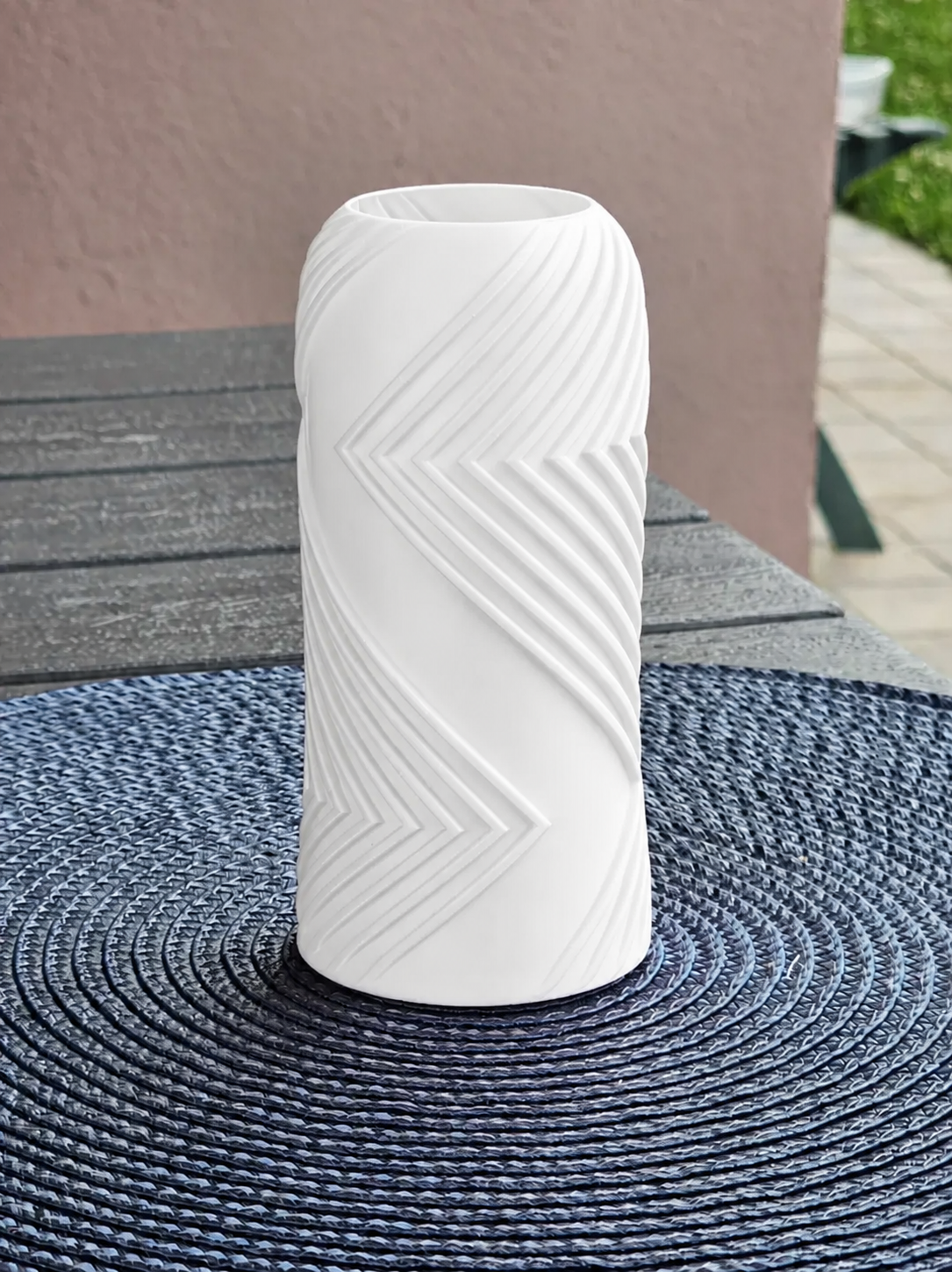 3D Baskı Vector Vazo - Geometrik Çizgili Dekoratif Vazo-Beyaz