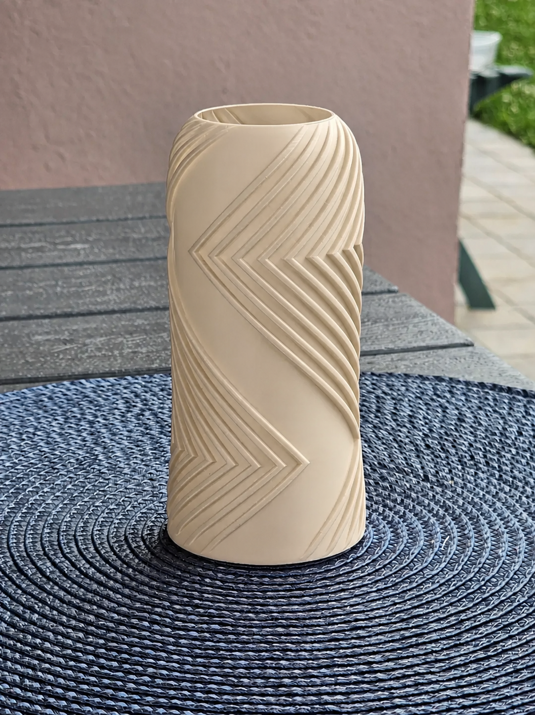 3D Baskı Vector Vazo - Geometrik Çizgili Dekoratif Vazo-Bej