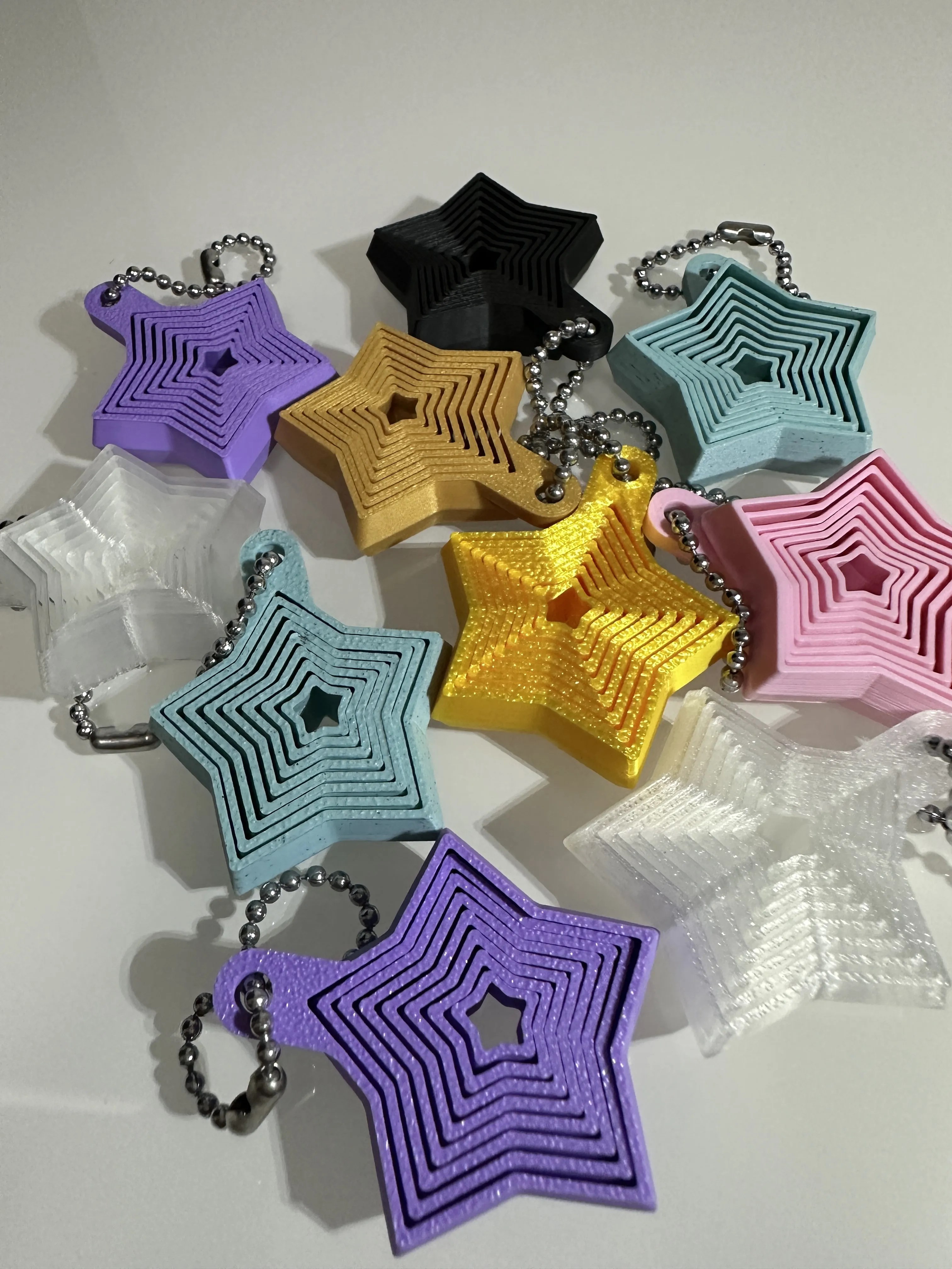 3D Baskı Yıldız Fidget Anahtarlık - Hareketli Stres Oyuncağı ve Çanta Aksesuarı-Pembe