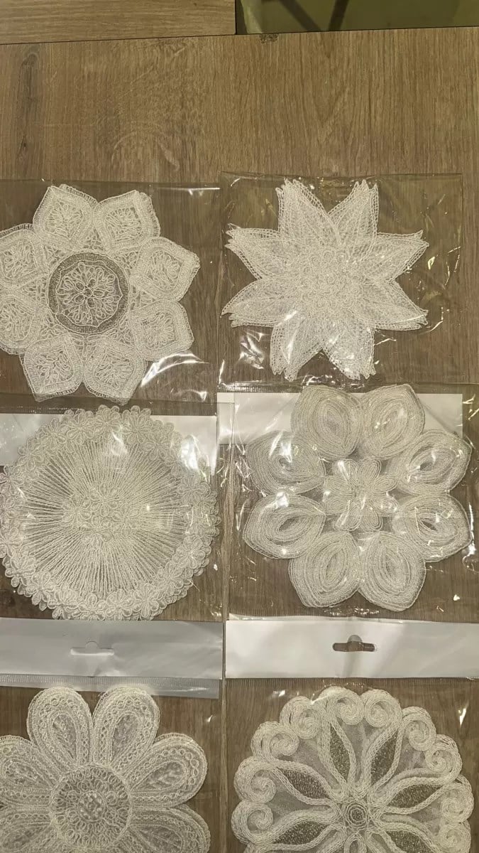 6 lı Dantel Kahve Sunumluğu 15x15 cm Asorti Desenli Fincan Altlığı Takımı