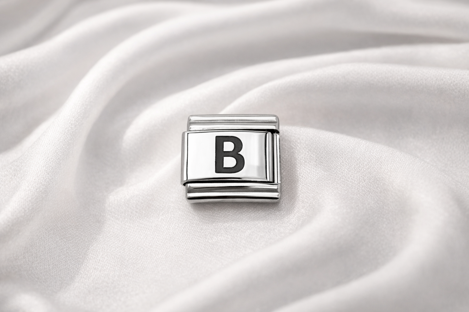 B Harfi Charm – Çelik Harfli Bileklik Aksesuarı , Kişiye Özel Modüler Takı