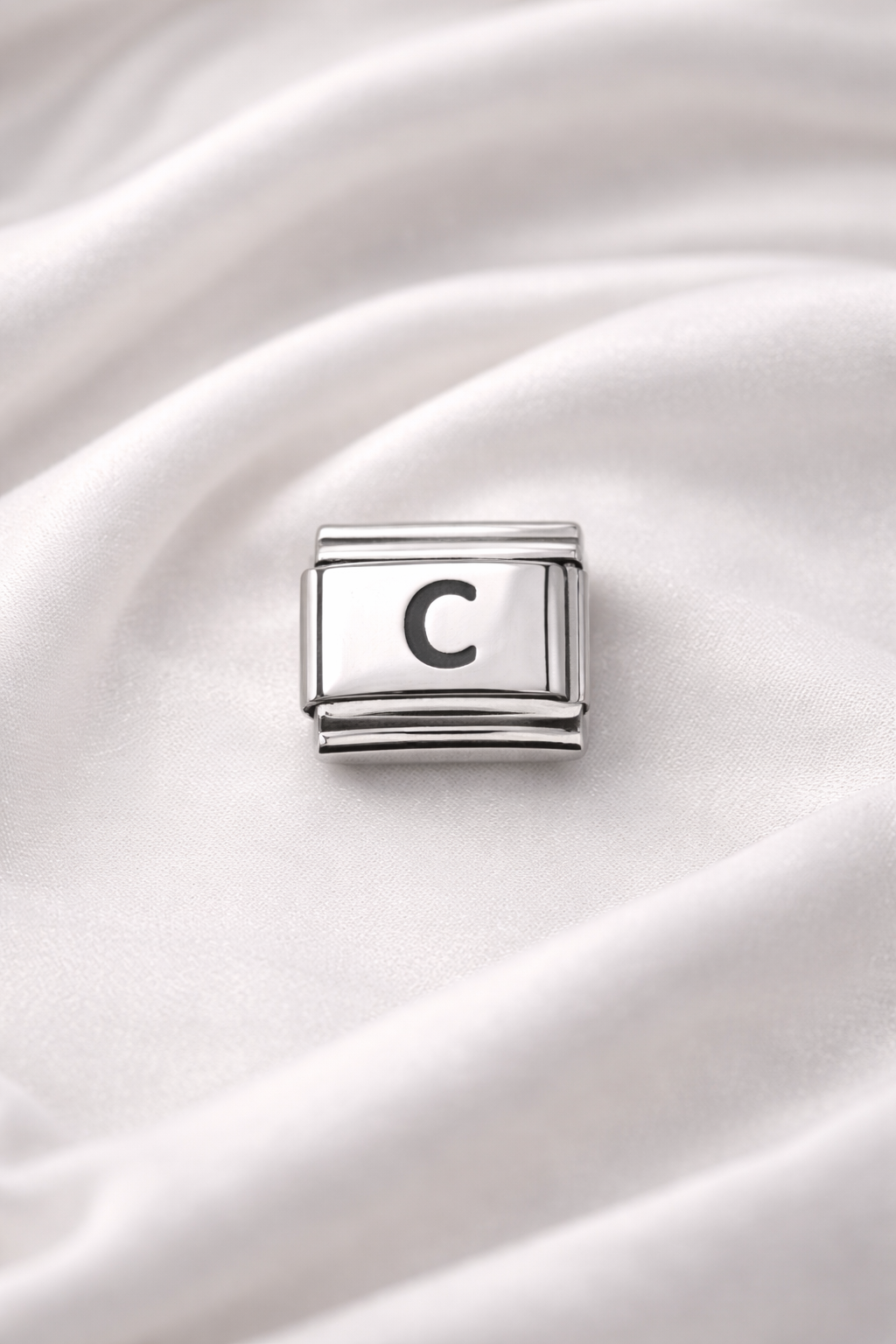 C Harfi Charm – Çelik Harfli Bileklik Aksesuarı ,Kişiye Özel Modüler Takı