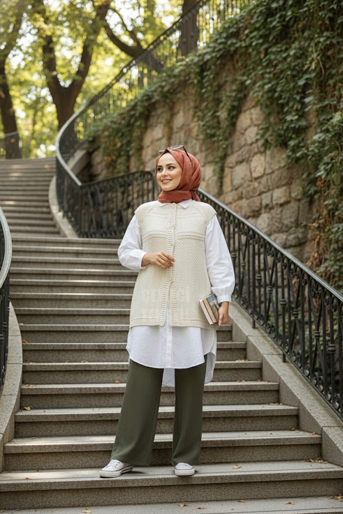 Çeyizlik Simli Robalı Yelek Düğmeli, Uçan Yelek Modeli Çeyizlik Yelek