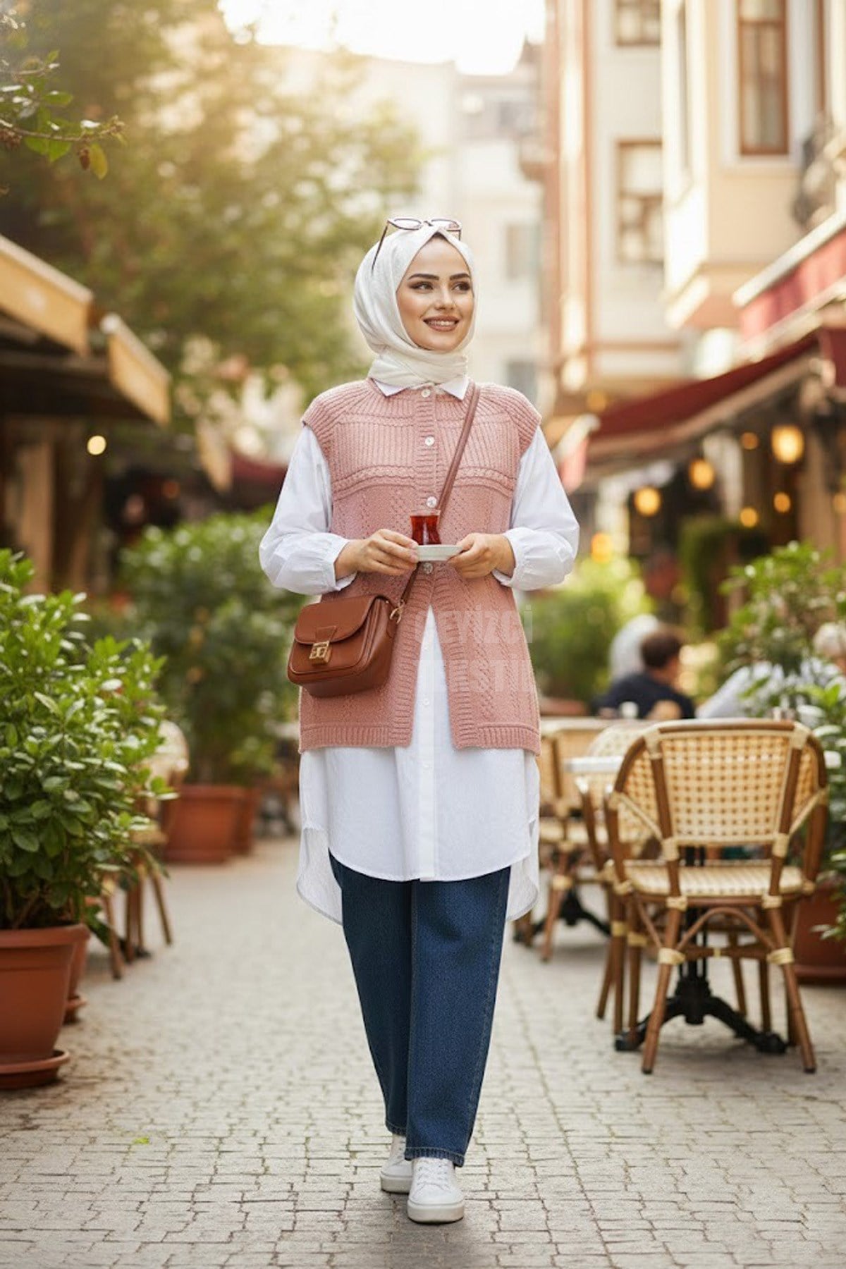 Çeyizlik Simli Robalı Yelek Düğmeli, Uçan Yelek Modeli Çeyizlik Yelek