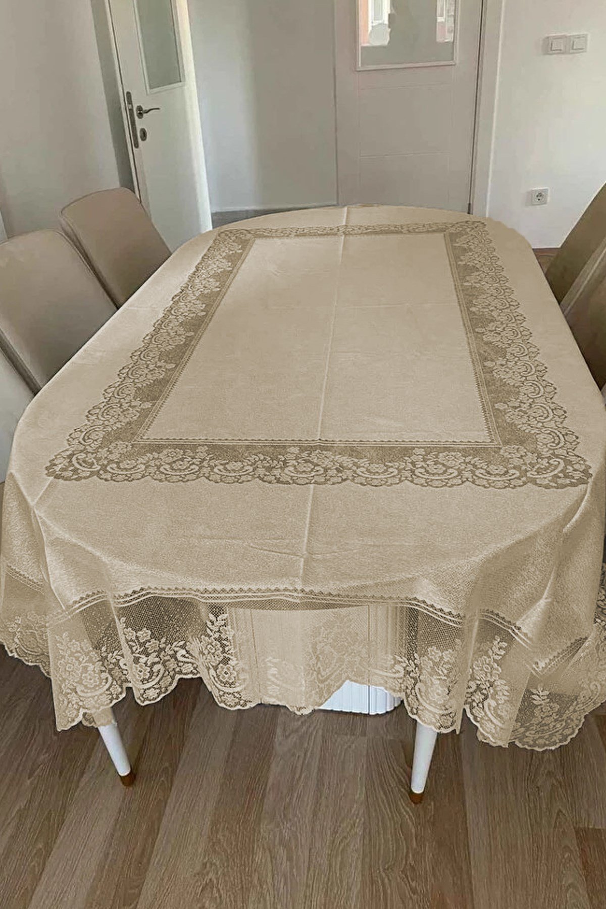Desenli Dertsiz Örme Leke Tutmaz Dantelli Masa Örtüsü, Çini Desen Masa Örtüsü - Kahve