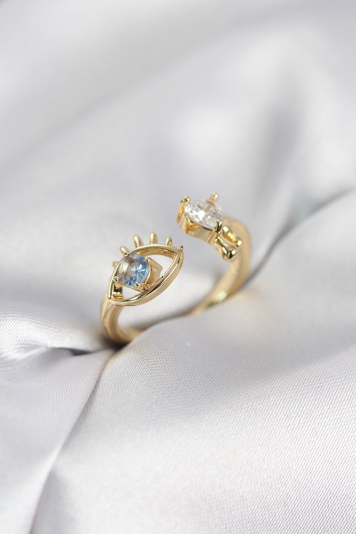 Gözyaşı Model Gold Renk Zirkon Taşlı Kadın Yüzük