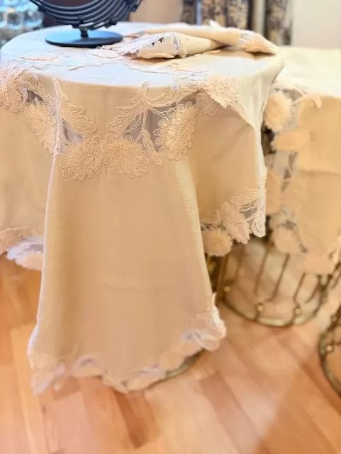 Gri Çeyizlik Flowers Model 5 Parça Keten Dantelli Runner Seti Salon Takımı