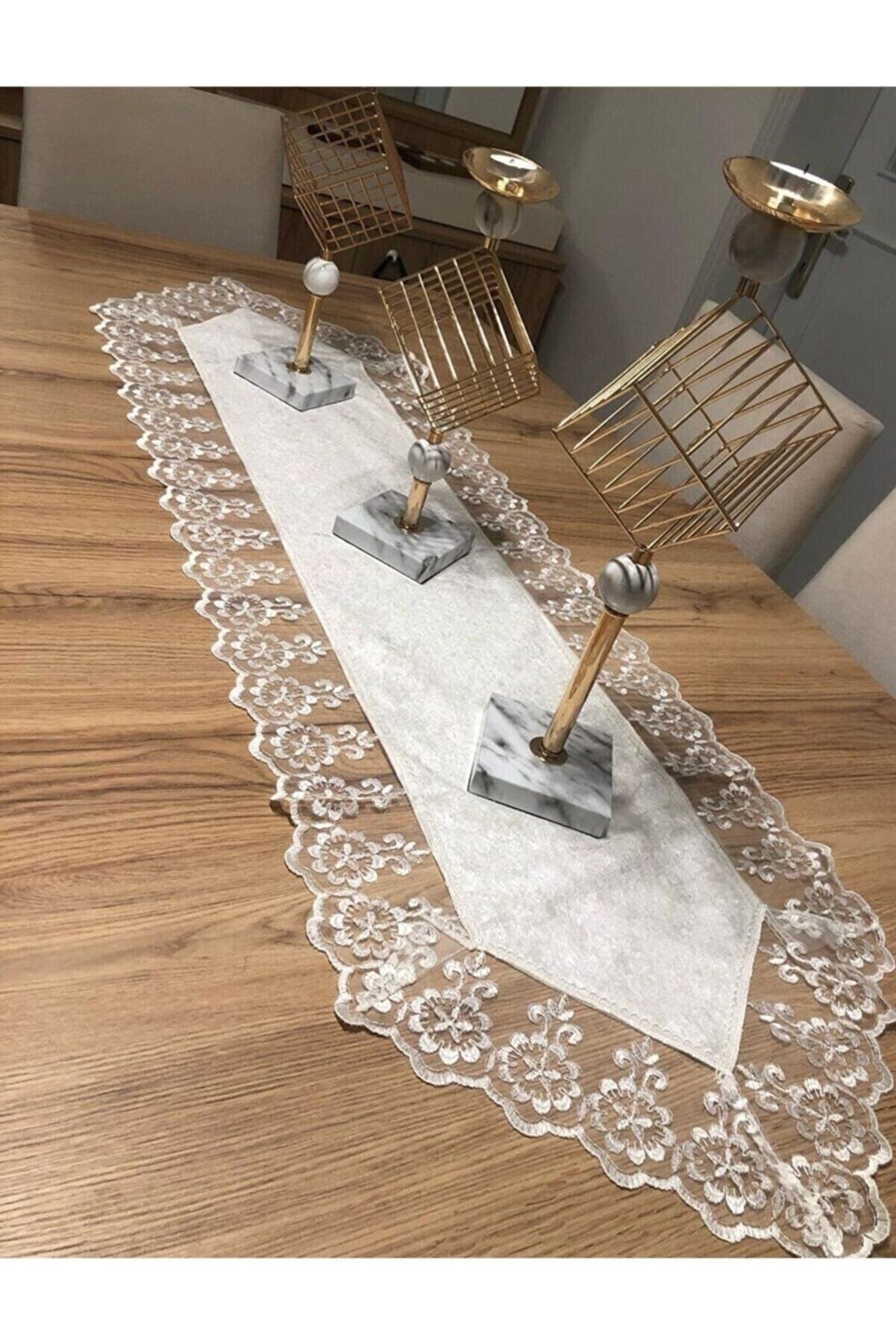 Kadife Dantel Detaylı Krem Runner (140x40cm)