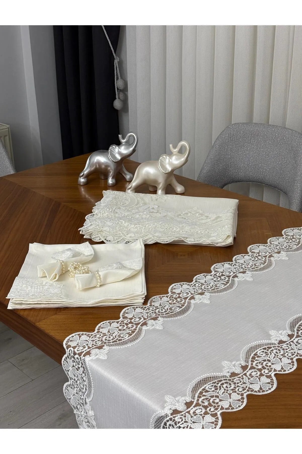 Masa Örtüsü Yemek Takımı 12 Kişilik 26 Parça Fransız Dantelli - Ekru1