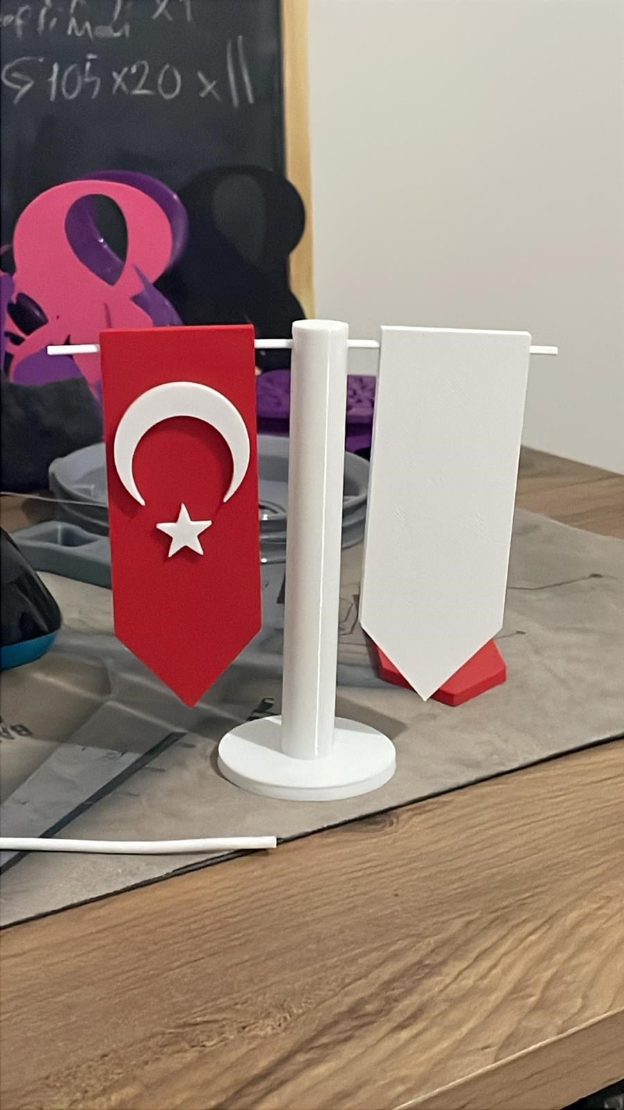 Masaüstü Standlı Türk Bayrağı Dekoru Ofis ve Masa Süsü