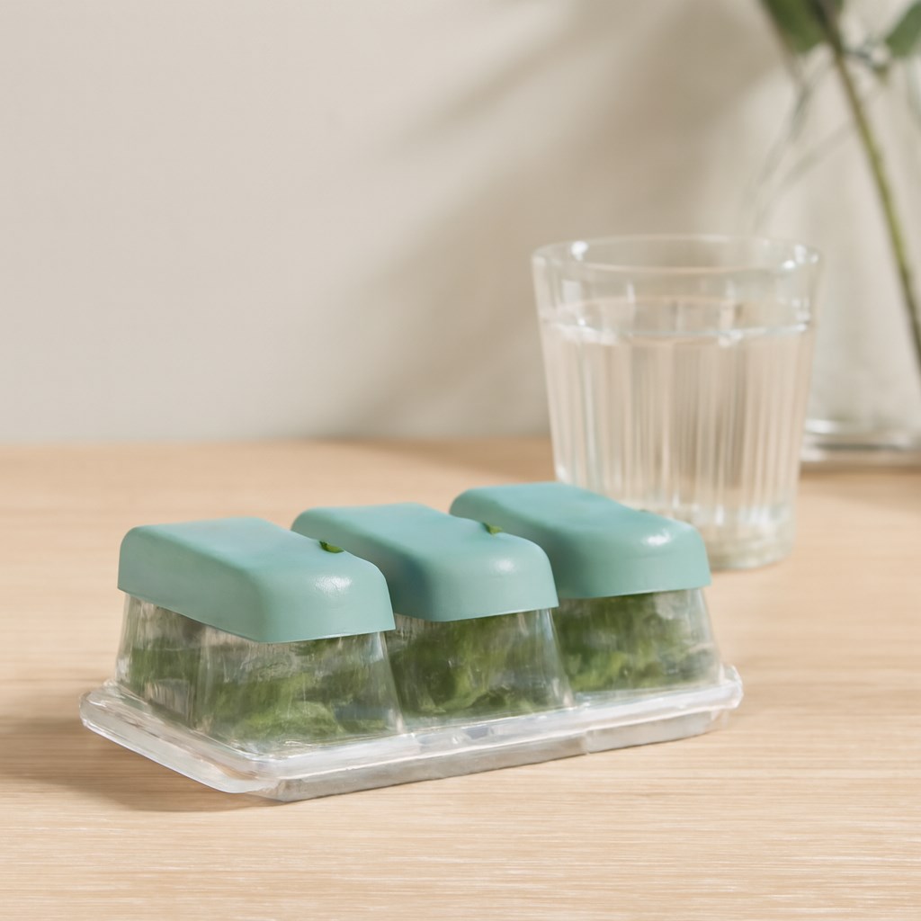 Mini Kapaklı Plastik Küp3'lü Buzluk (Silikon Taban)