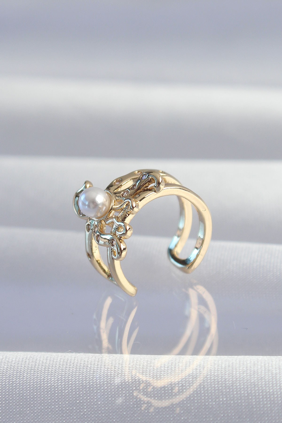Pirinç Gold Renk İncili Ahtapot Earcuff Küpe