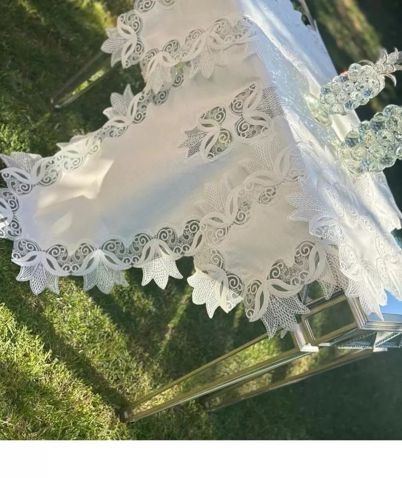 Salon Takımı 5 Parça Keten Dantelli Masa Örtüsü Runner Seti Çeyizlik Kayla Model Krem-Krem