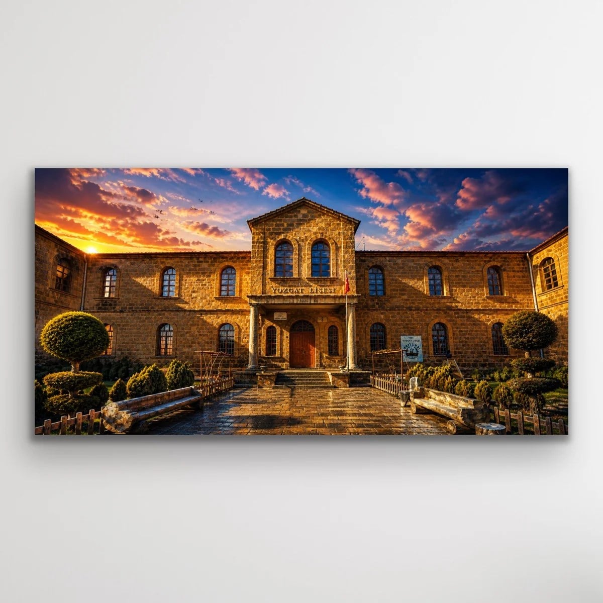 Tarihi Yozgat Lisesi Kanvas Tablo 60X120 CM