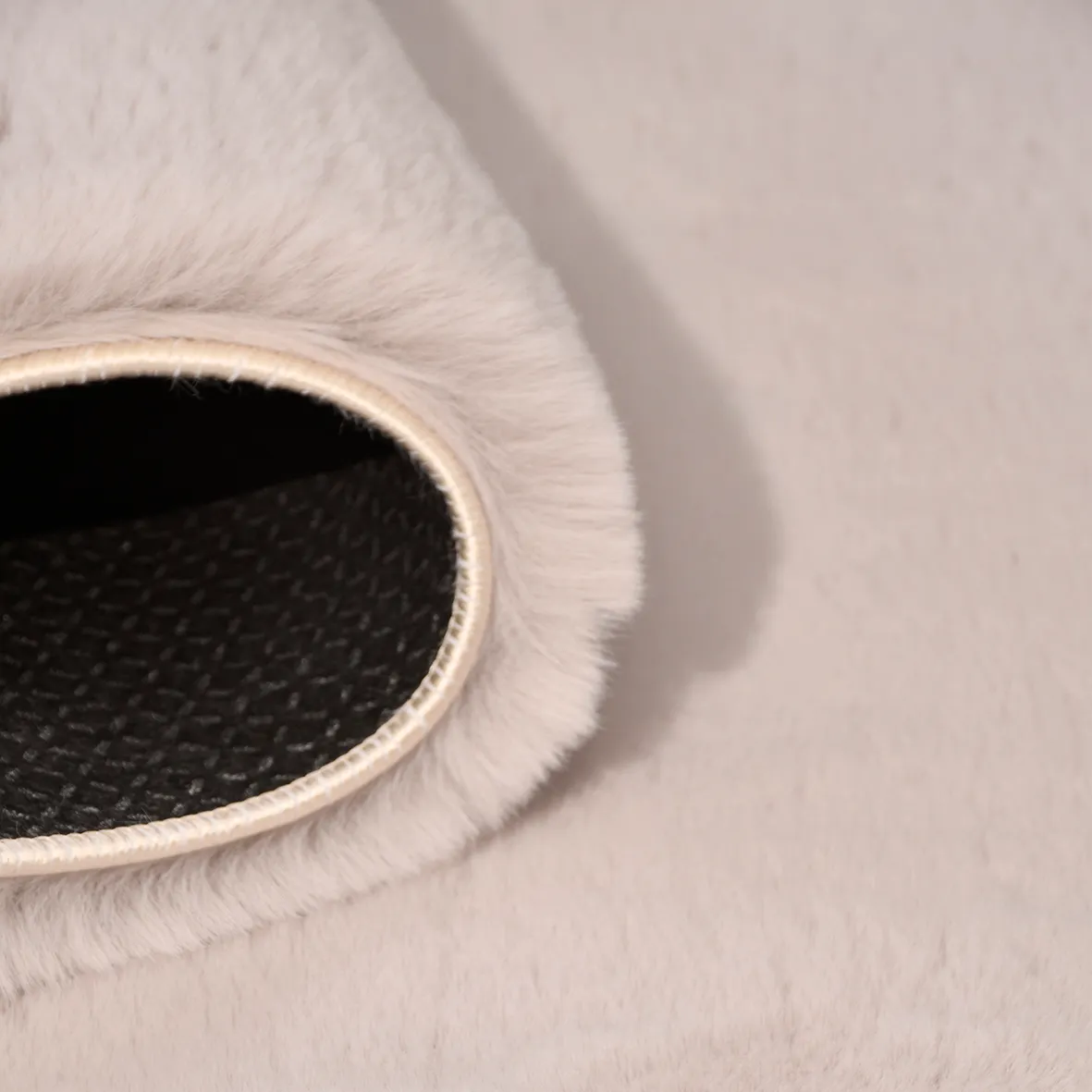 YoudayHomeCollection Tavşan Poly Peluş Halı Model Oturma Odası Halısı