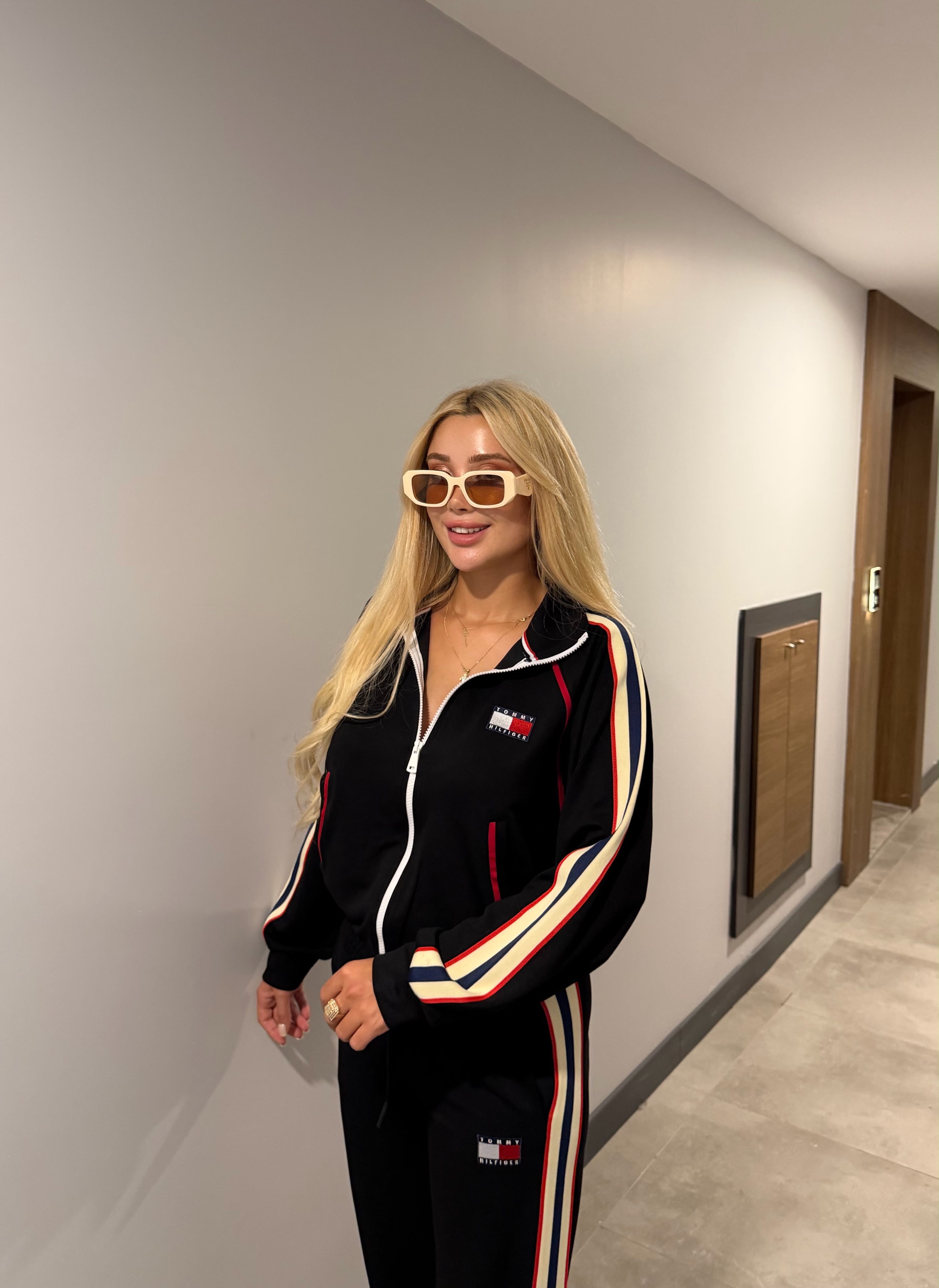 MERİ TAKIM SİYAH