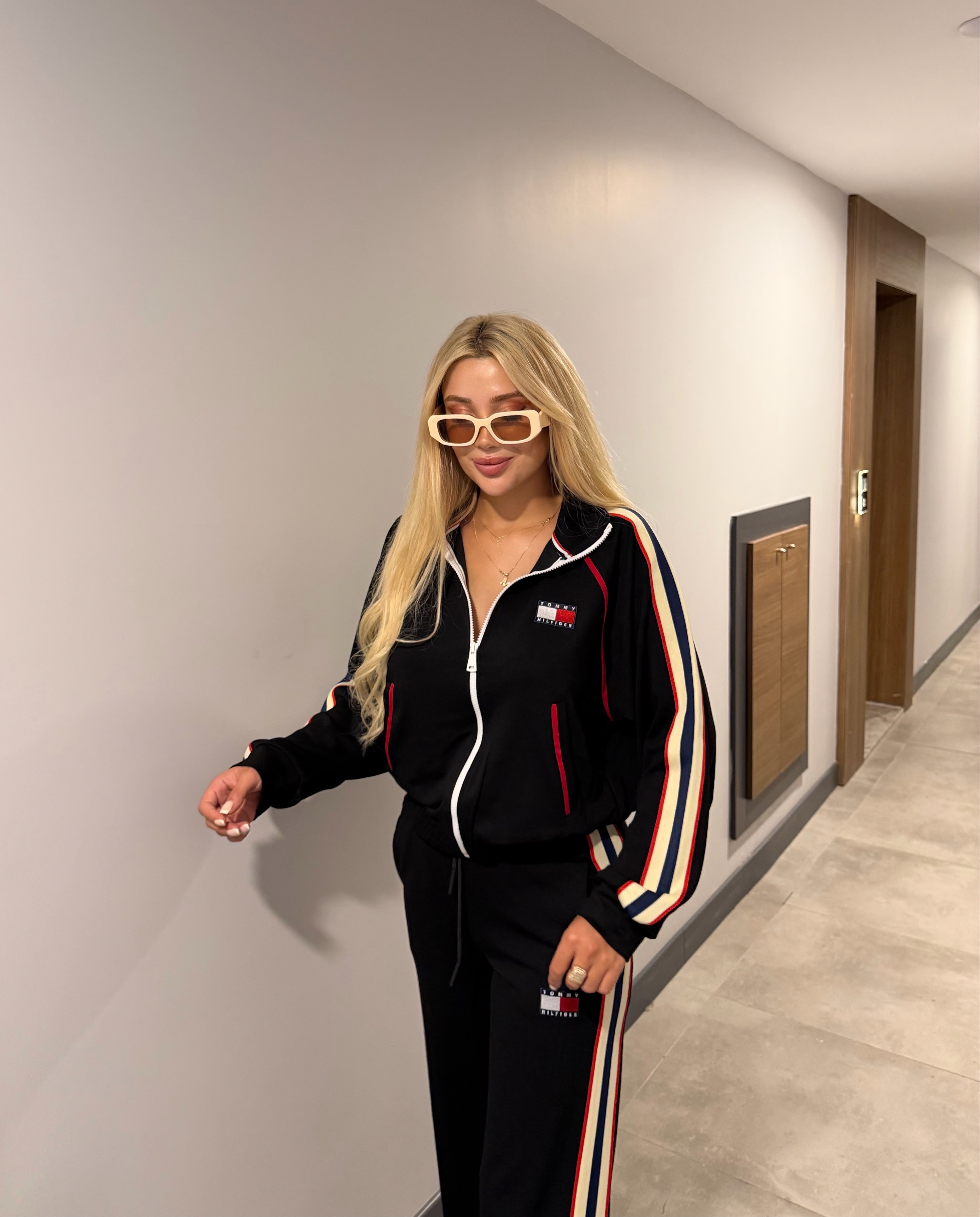 MERİ TAKIM SİYAH