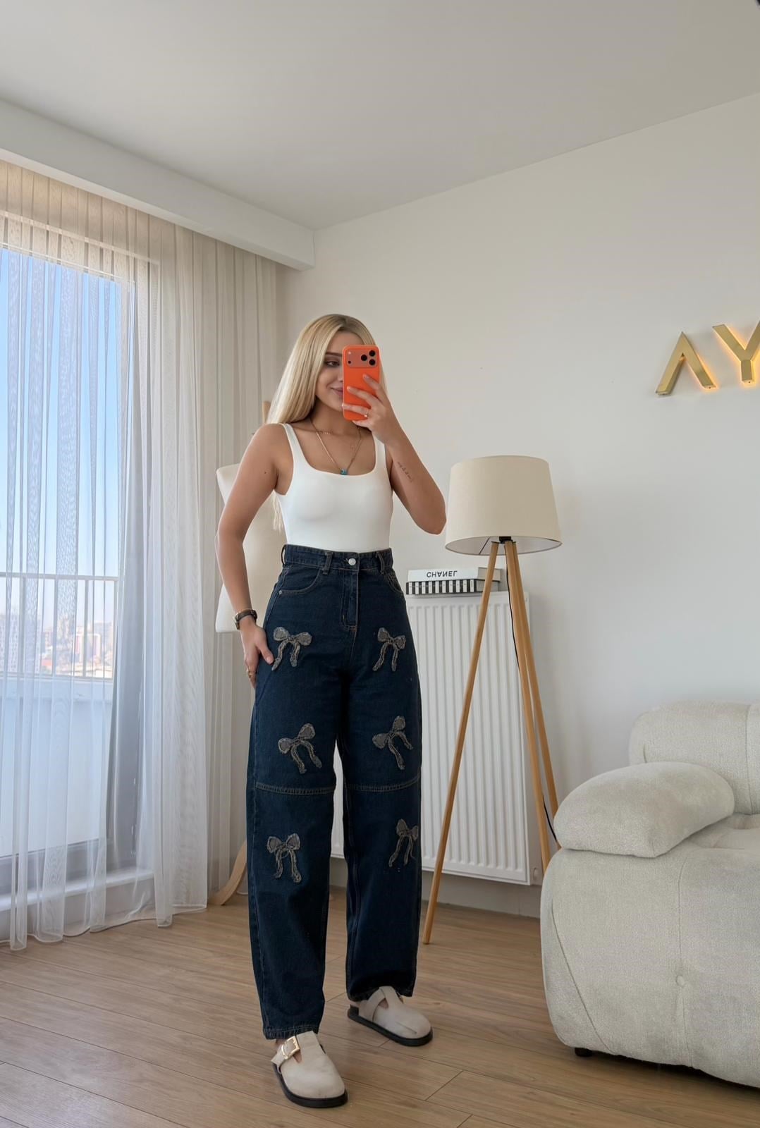 MK FİYONKLU JEAN LACİ