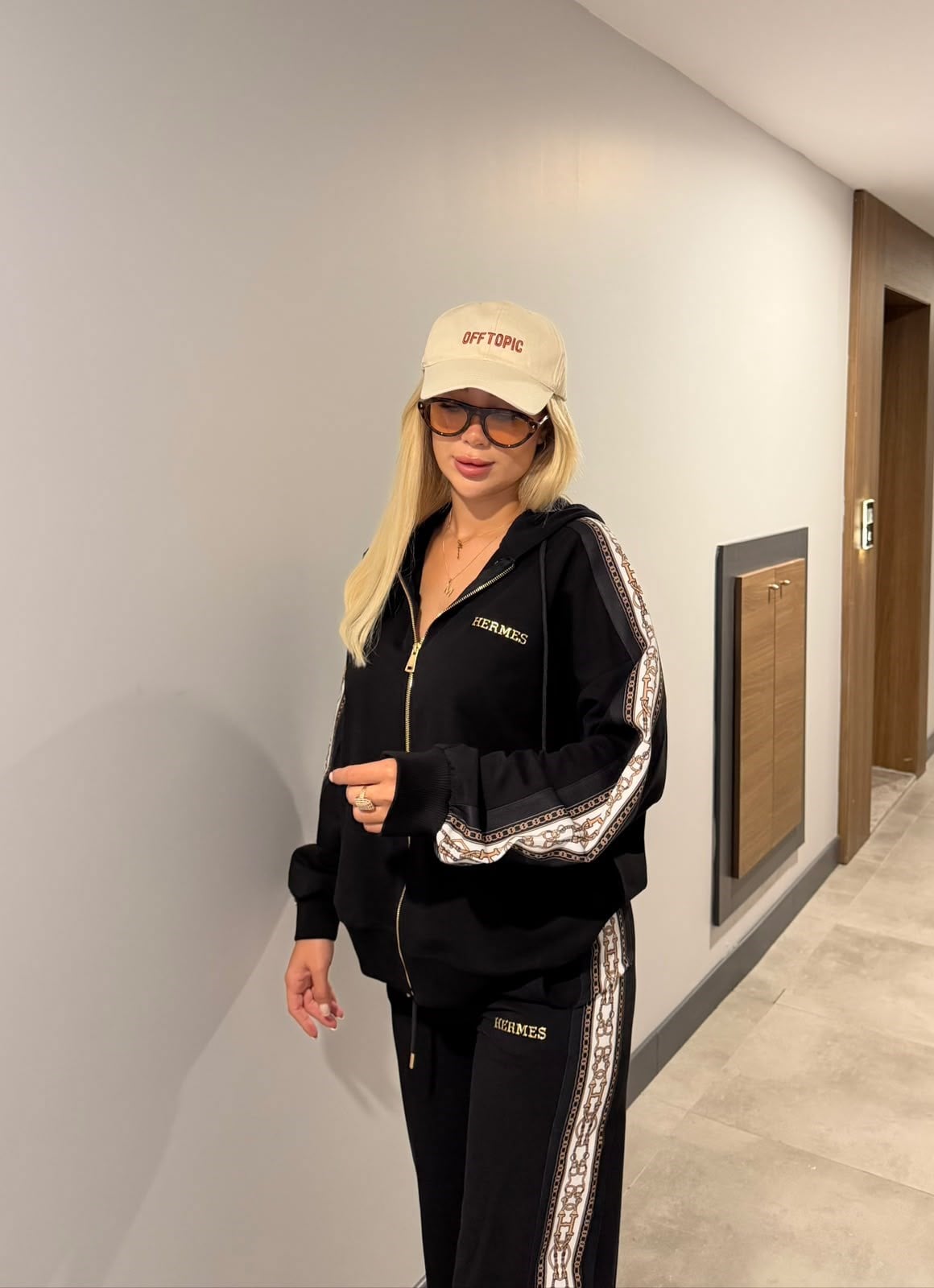VERA TAKIM SİYAH 