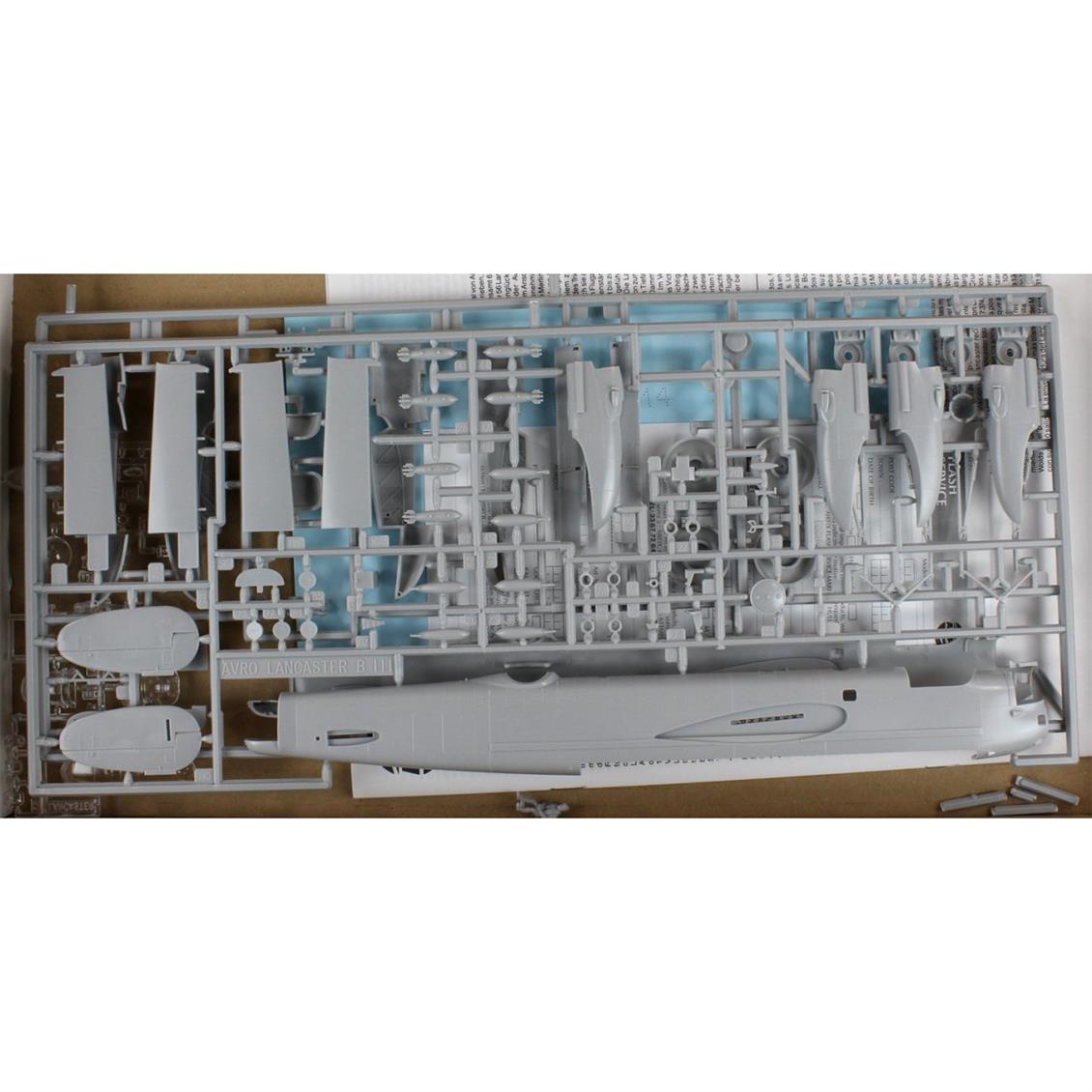 A08002 1/72 AVRO LANCESTER BI/II