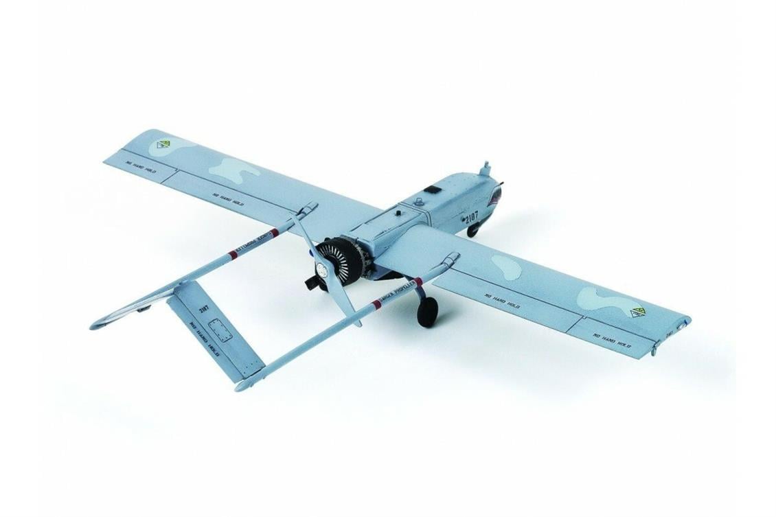 Academy 12117 1/35 U.S. ARMY RQ-7B UAV İnsansız Hava Aracı Demonte Plastik Maketi