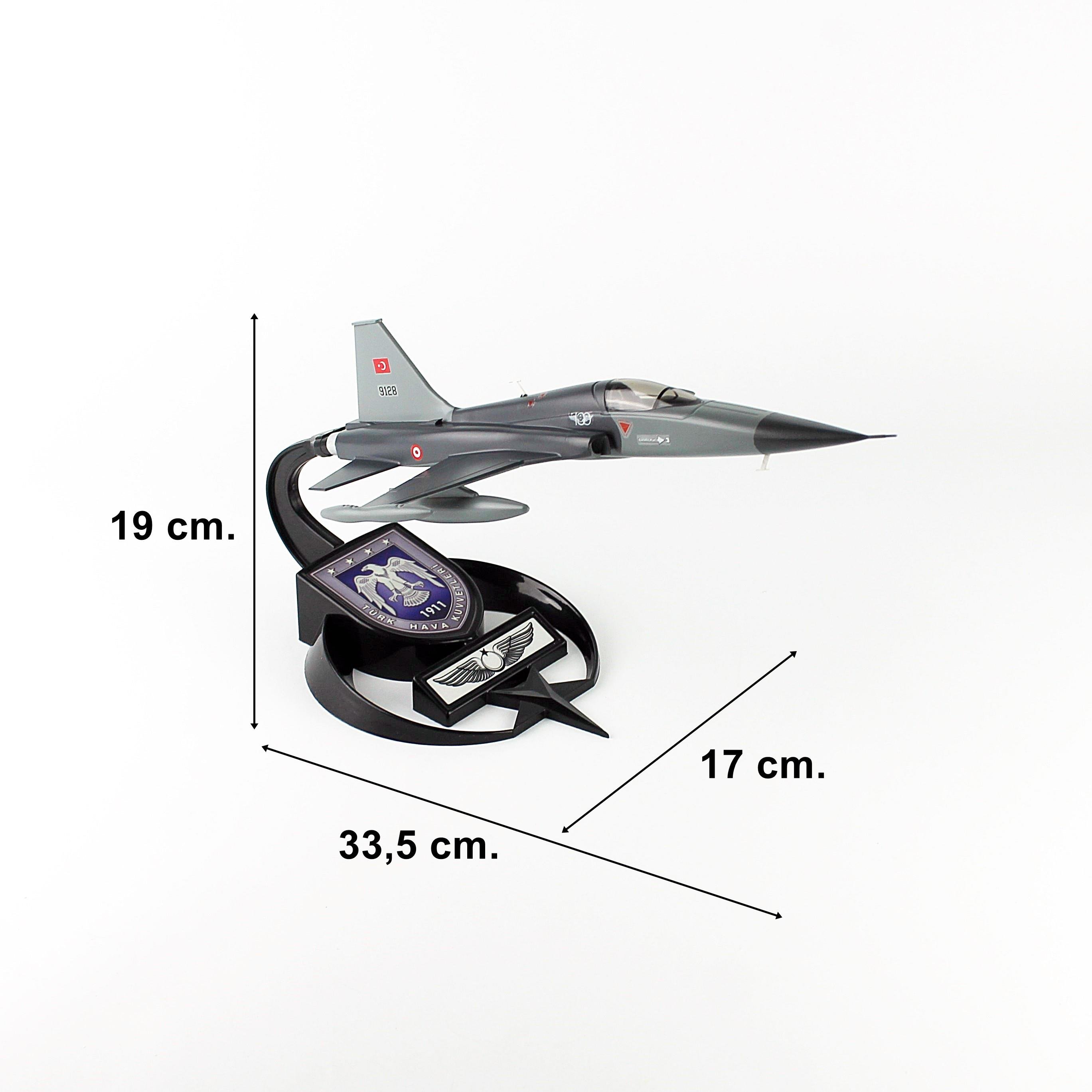AkbaModel 1/48 F-5E Freedom Fighter Savaş/Eğitim Uçağı, Sergilemeye Hazır Standlı Model