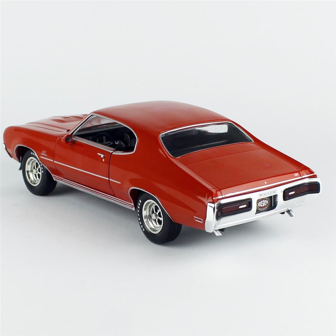 AutoWorld AMM1327 1/18 Ölçek, 1972 Buick GS Hardtop (MCACN), Br. Orange, Sergilemeye Hazır Metal Araba Modeli