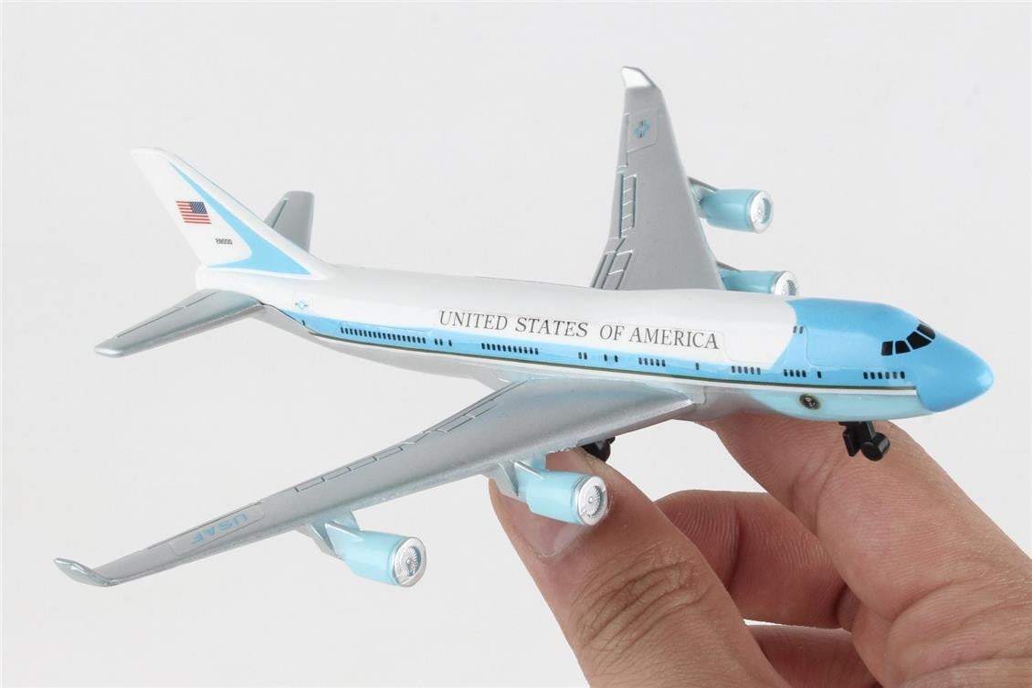 Daron 86RT-5734 Air Force One, 12,5 cm. Metal Gövde, Plastik Kanatlar, Sergilemeye Hazır Model Yolcu Uçağı
