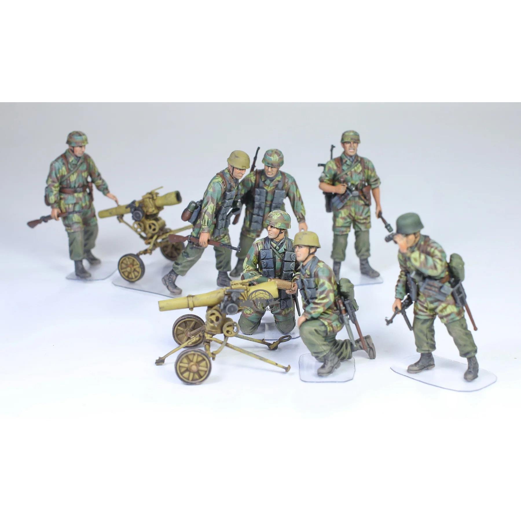 Dragon 6147 1/35 Ölçek, 7.5cm Hafif Silahlar 40 ve Mürettebat, Plastik Model Kiti