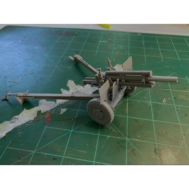 Dragon 6531 1/35 Ölçek,105mm Howitzer M2A1 Top ve M2A2 Römork ile Mürettebatı, Plastik Model Kiti