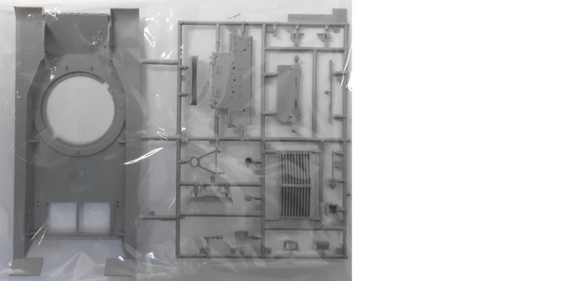 Dragon 6537 1/35 Js-2 Stalin II (3 in 1) ve Sovyet Tank Sürücüleri Demonte Plastik Maketi