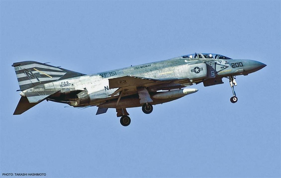 Hasegawa 01956 1/72 F-4S Phantom II Low Visivility Cag (Limited Edition) Savaş Uçağı Demonte Plastik Maketi